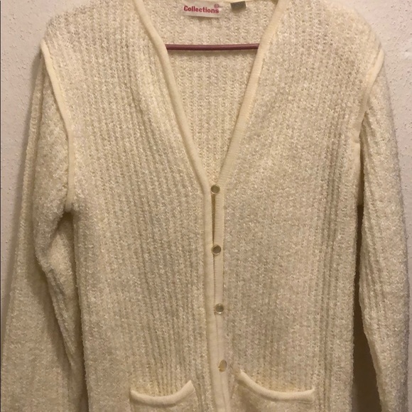 Collections L - Picture 2 of 6